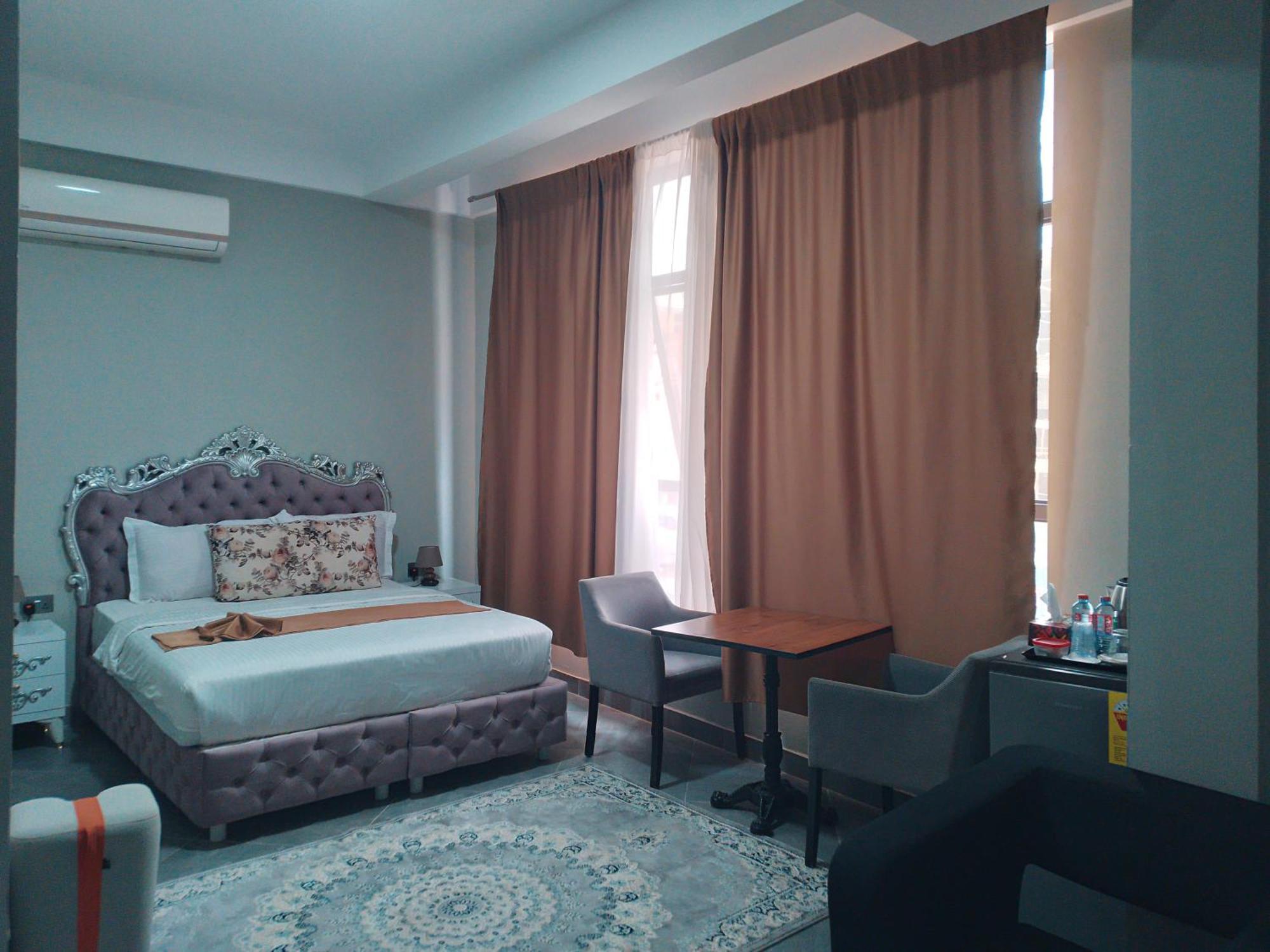Euro Homes Hotel Acra Exterior foto